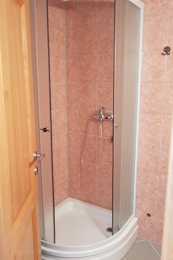 Apartments With A Parking Space Soline, Krk - 18787 Dobrinj المظهر الخارجي الصورة